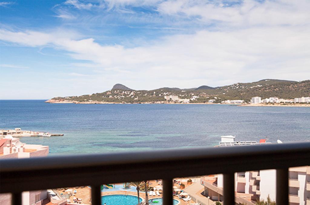 Hotel Vibra Riviera Σαν Αντόνιο Εξωτερικό φωτογραφία